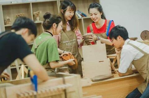 特色高職絲綢文化創意園建設實踐