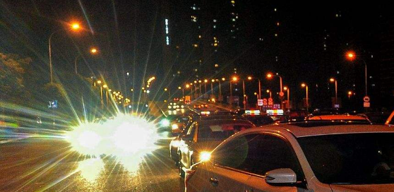 汽車智能燈光控制系統設計實現